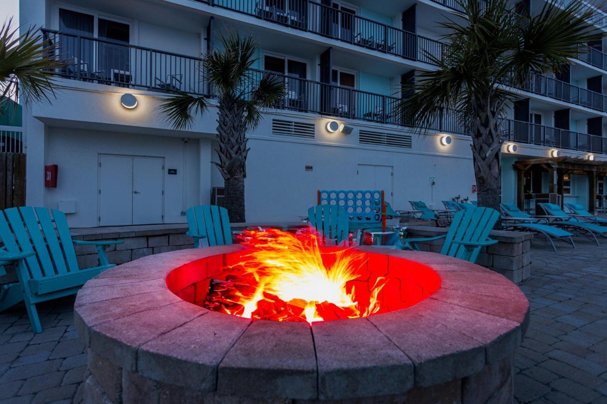 Holiday Inn Resort Oceanfront At Surfside Beach By Ihg מראה חיצוני תמונה